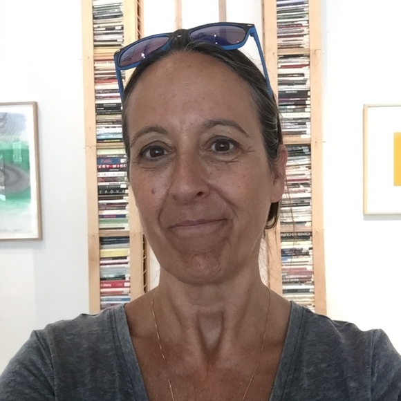 Meet your Posher, Lisa - Picture 4 of 8